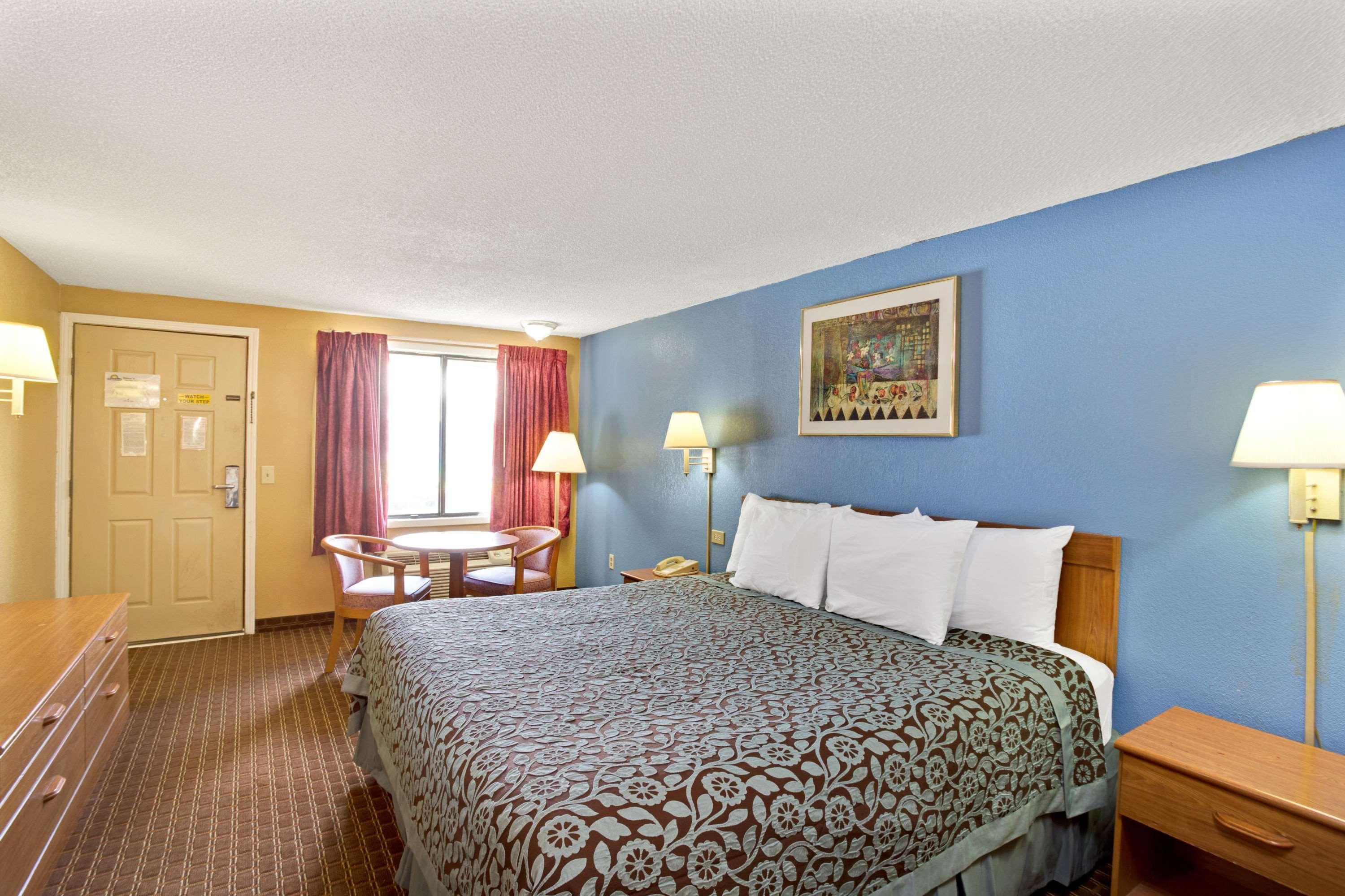 Days Inn By Wyndham Lawrenceville Eksteriør billede